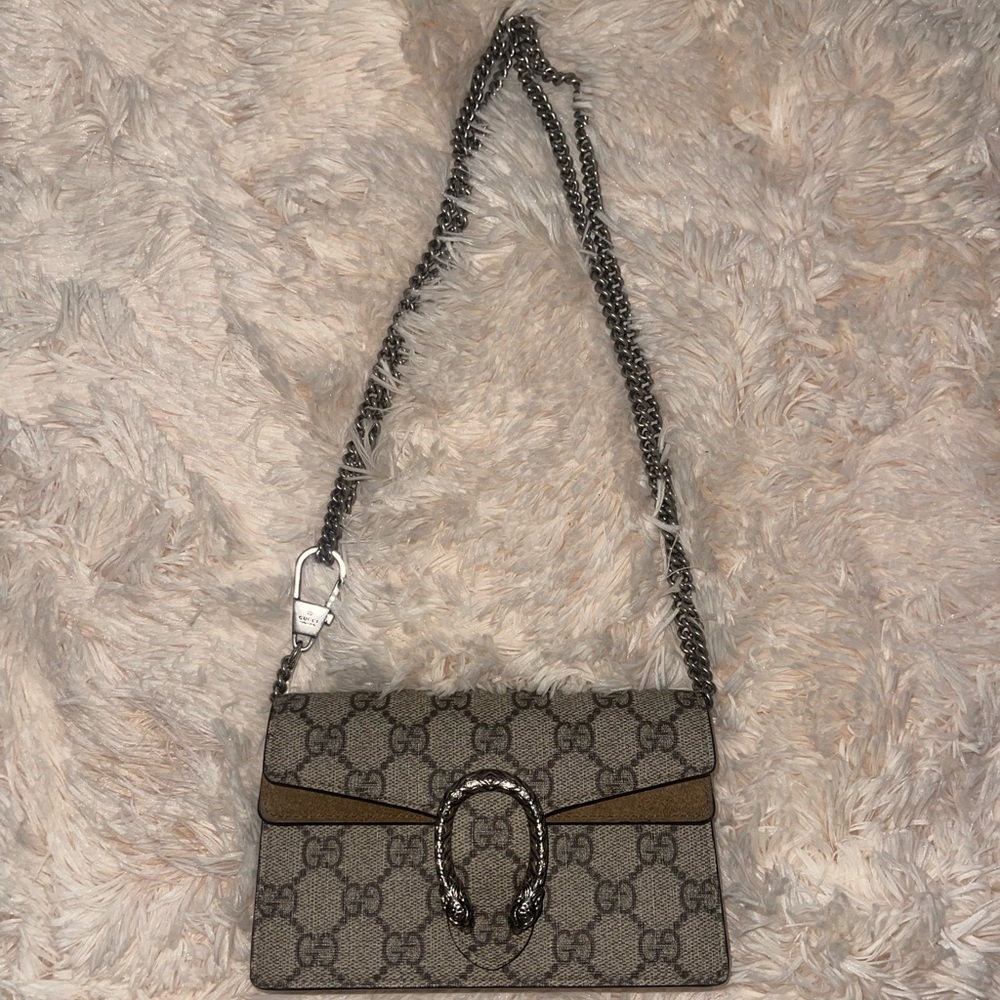 Gucci dionysus super mini bag